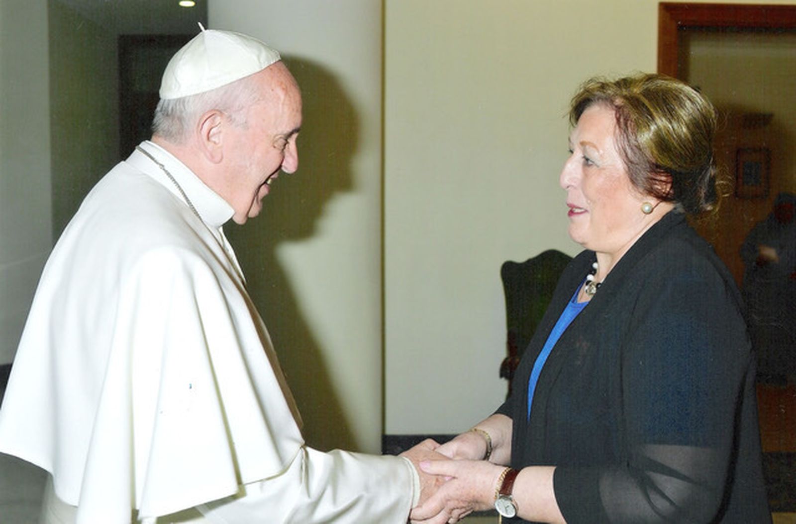 Encarnación González, con el papa Francisco