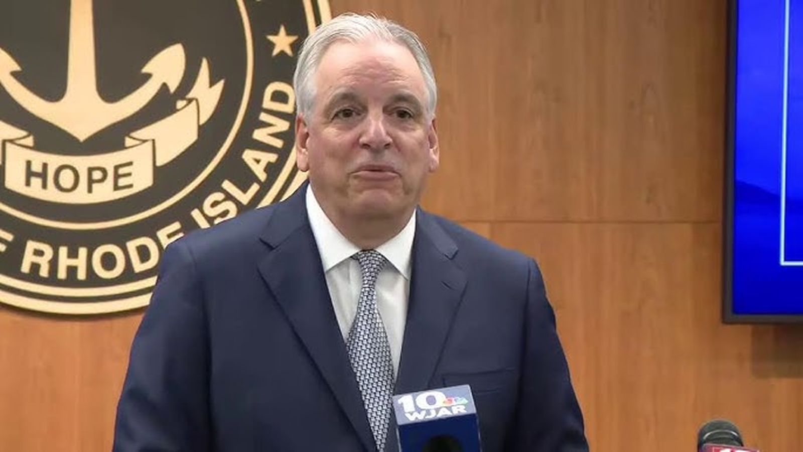 Peter Neronha. Fiscal general de Rhode Island