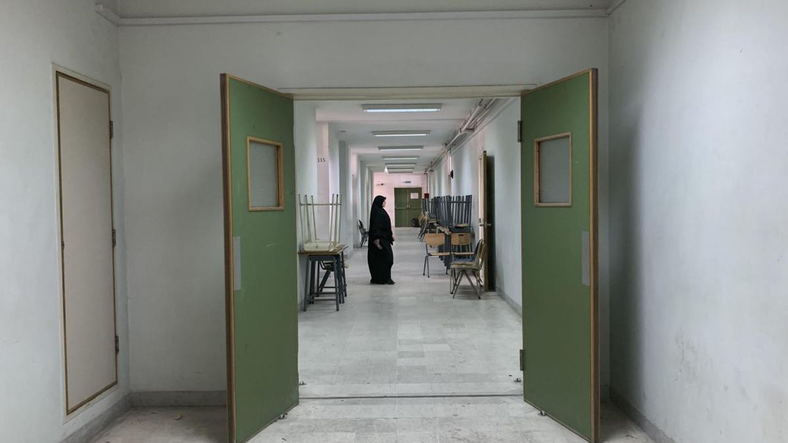 Un colegio habilitado como albergue para desplazados en Bir Hassan, a las afueras de Beirut