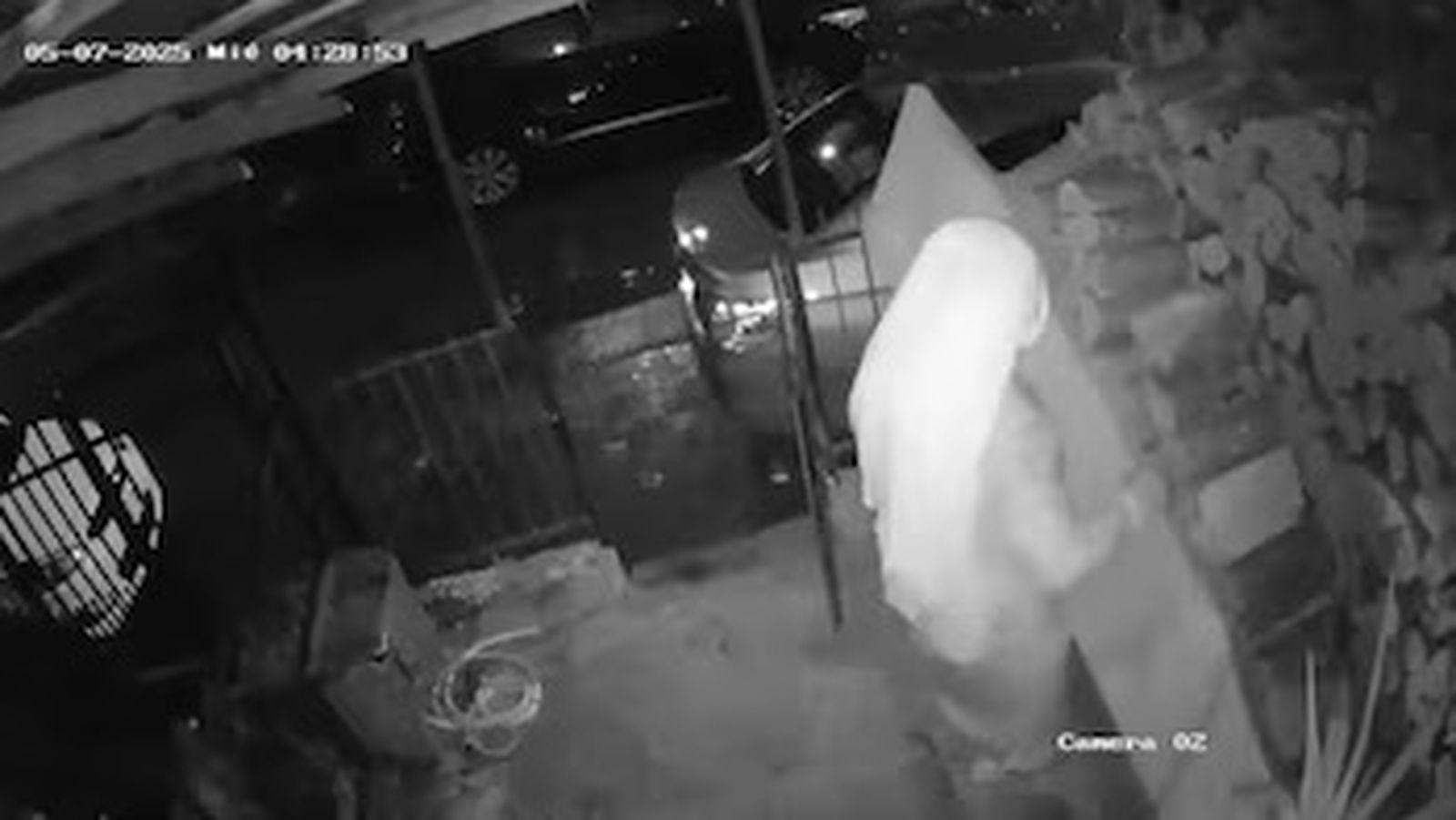 El ladrón se disfrazaba de monja para ocultar parcialmente la cara