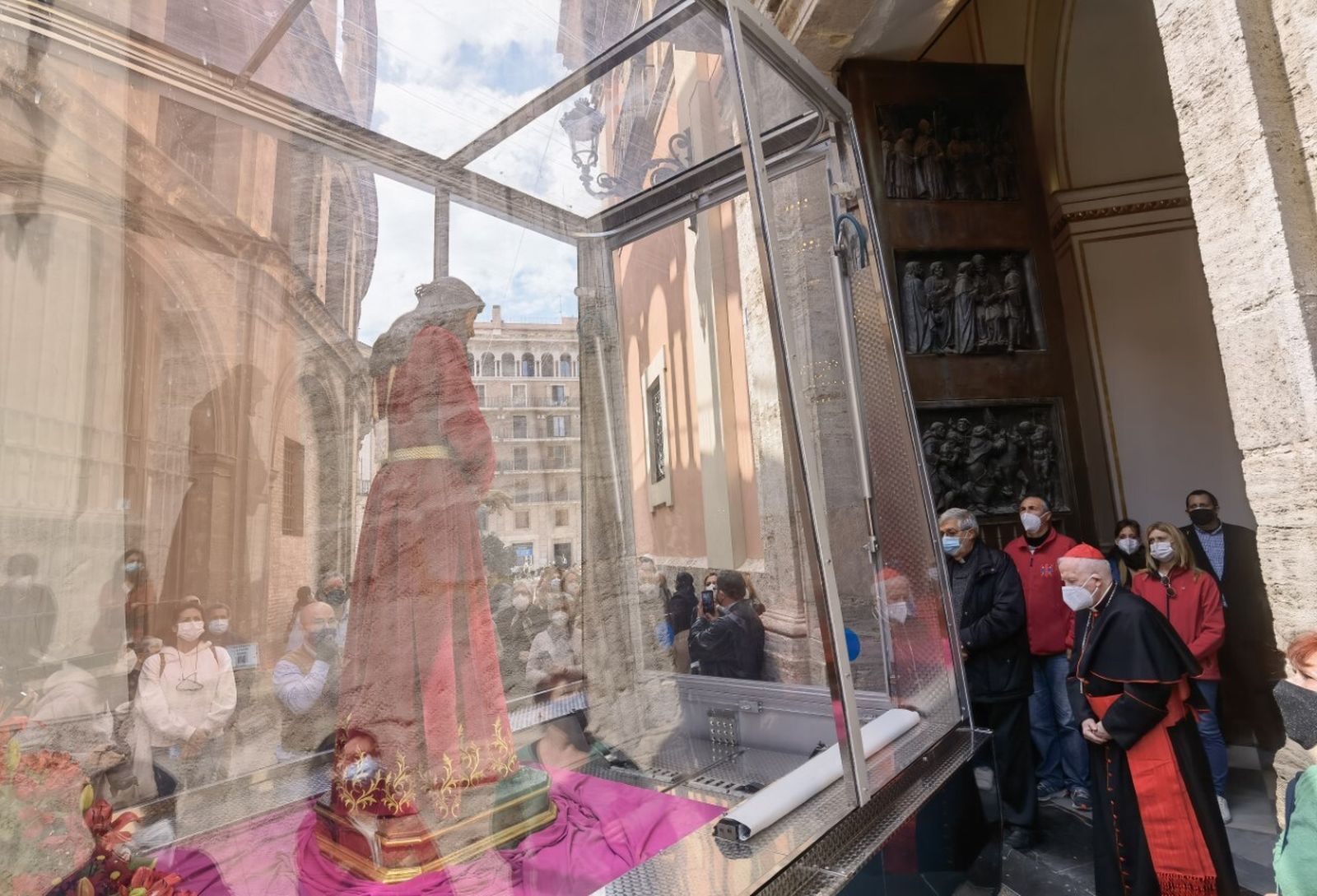 Jesús de Medinaceli recibido por Cañizares.