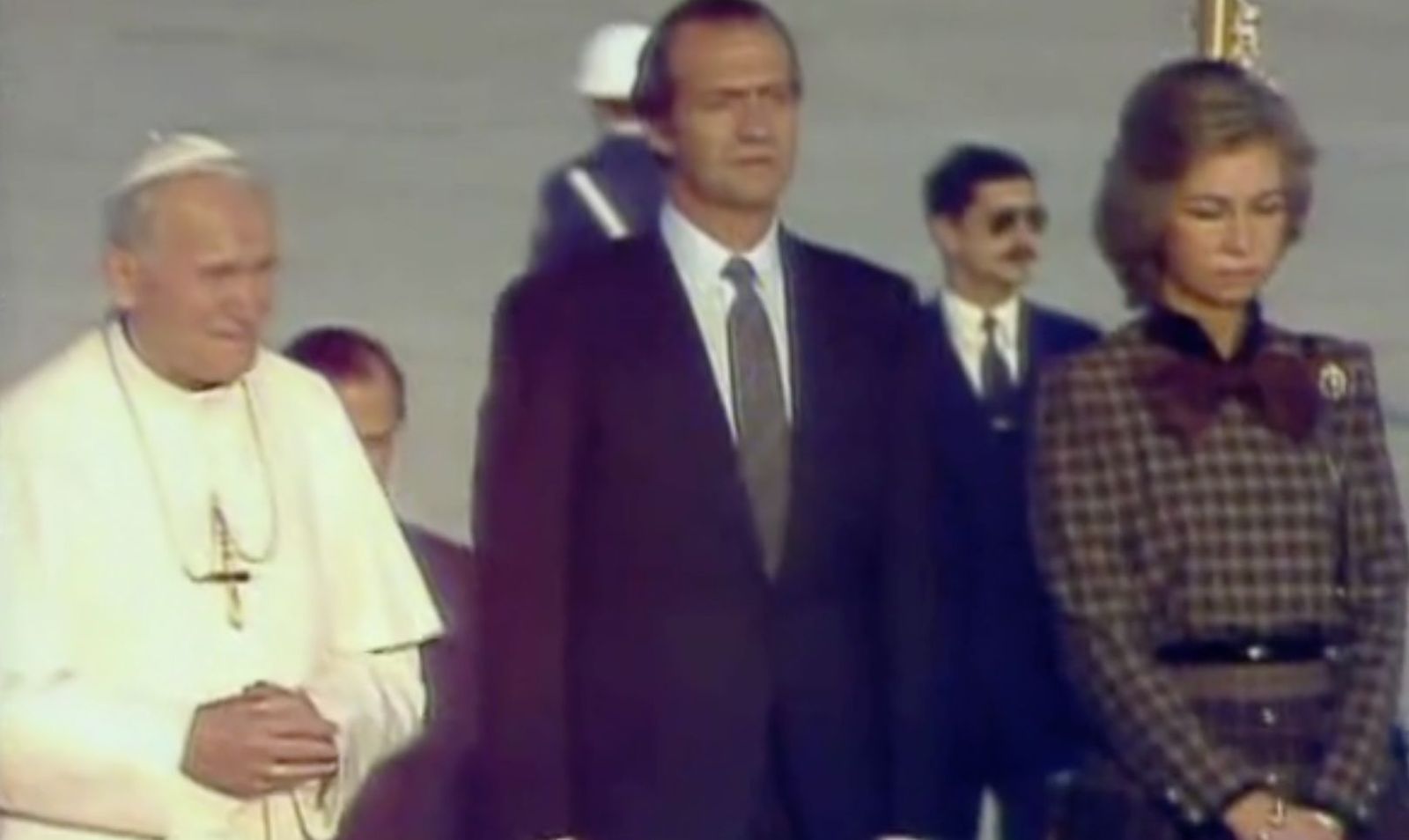 El papa Wojtyla, con los Reyes en Barajas