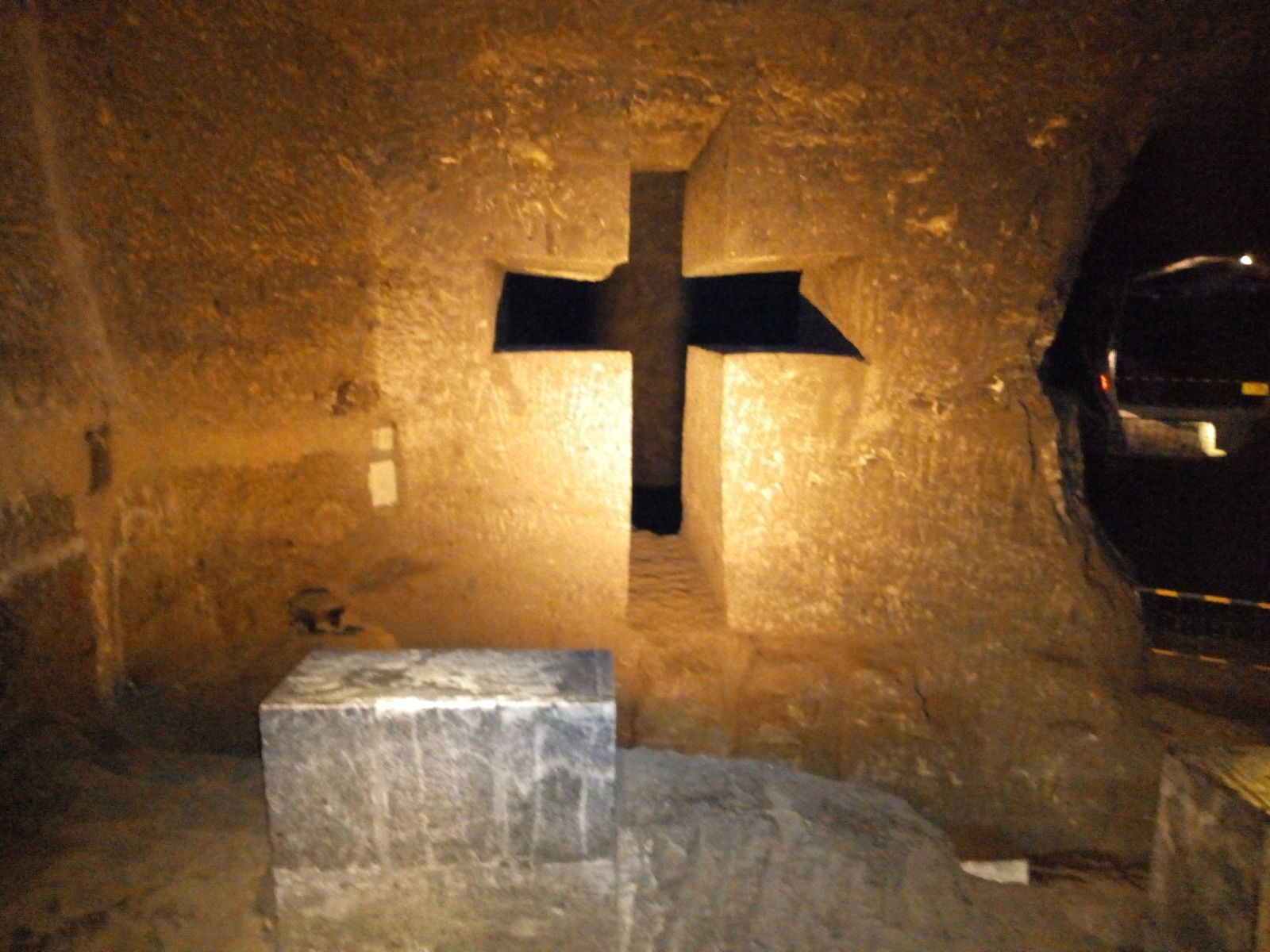 En este Viernes Santo: ¿Qué cruces podríamos erradicar?