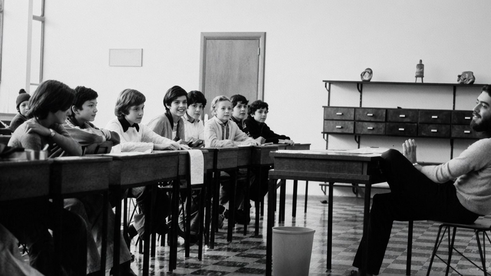Jaime Baertl, haciendo “apostolado” con niños en los años setenta