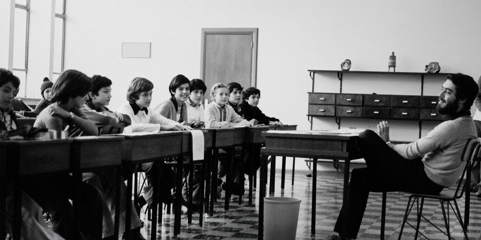Jaime Baertl, haciendo “apostolado” con niños en los años setenta