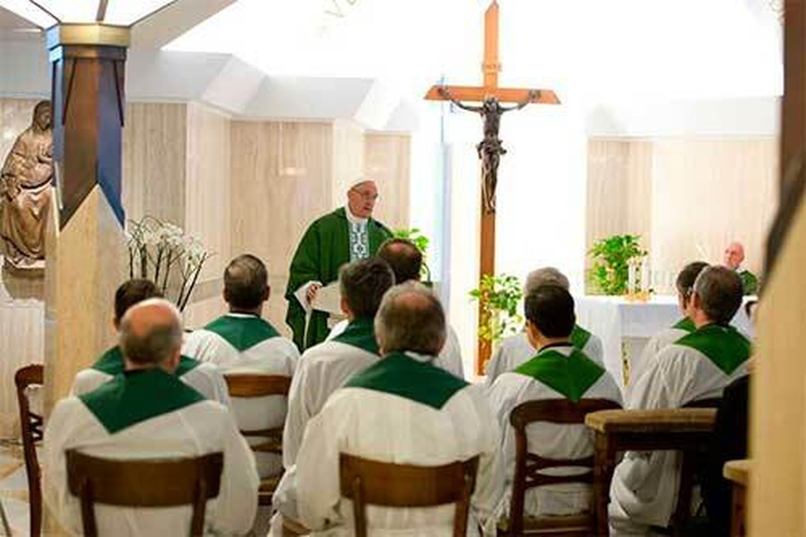 Misa de Francisco en la Domus Santa Marta