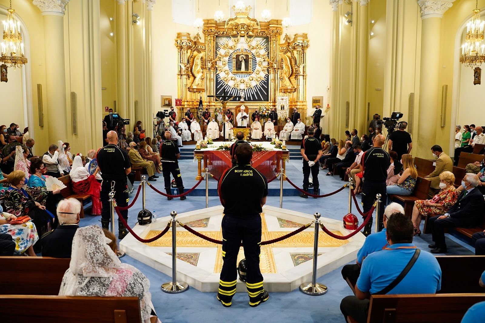 Celebración de la Paloma por el cardenal Osoro