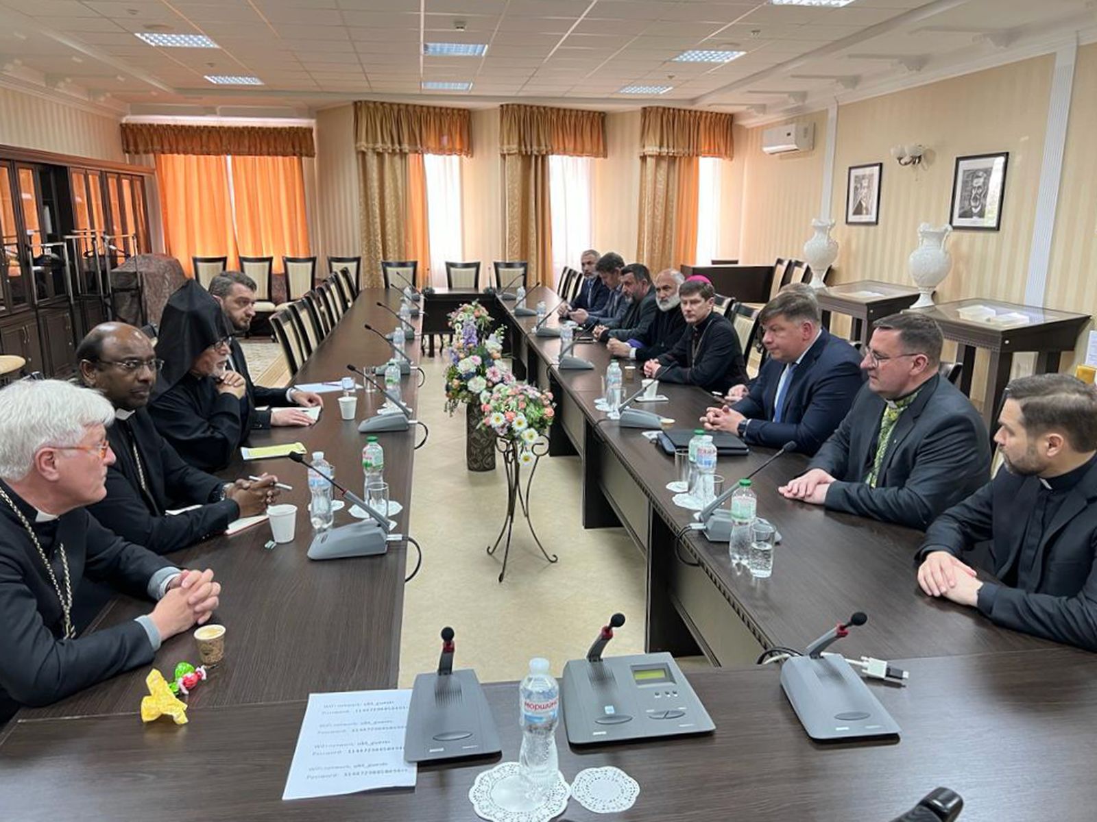 Encuentro del Consejo Mundial de las Iglesias con las religiones en Ucrania