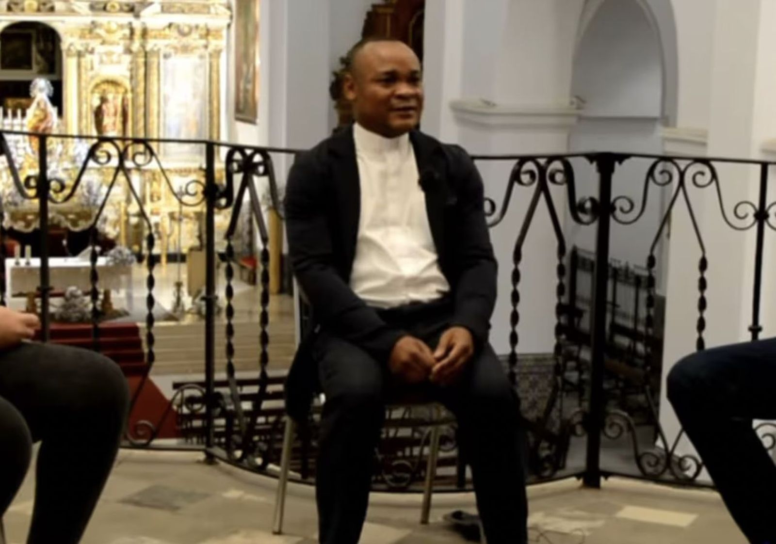 La imagen del cura expulsado difundida por la SER