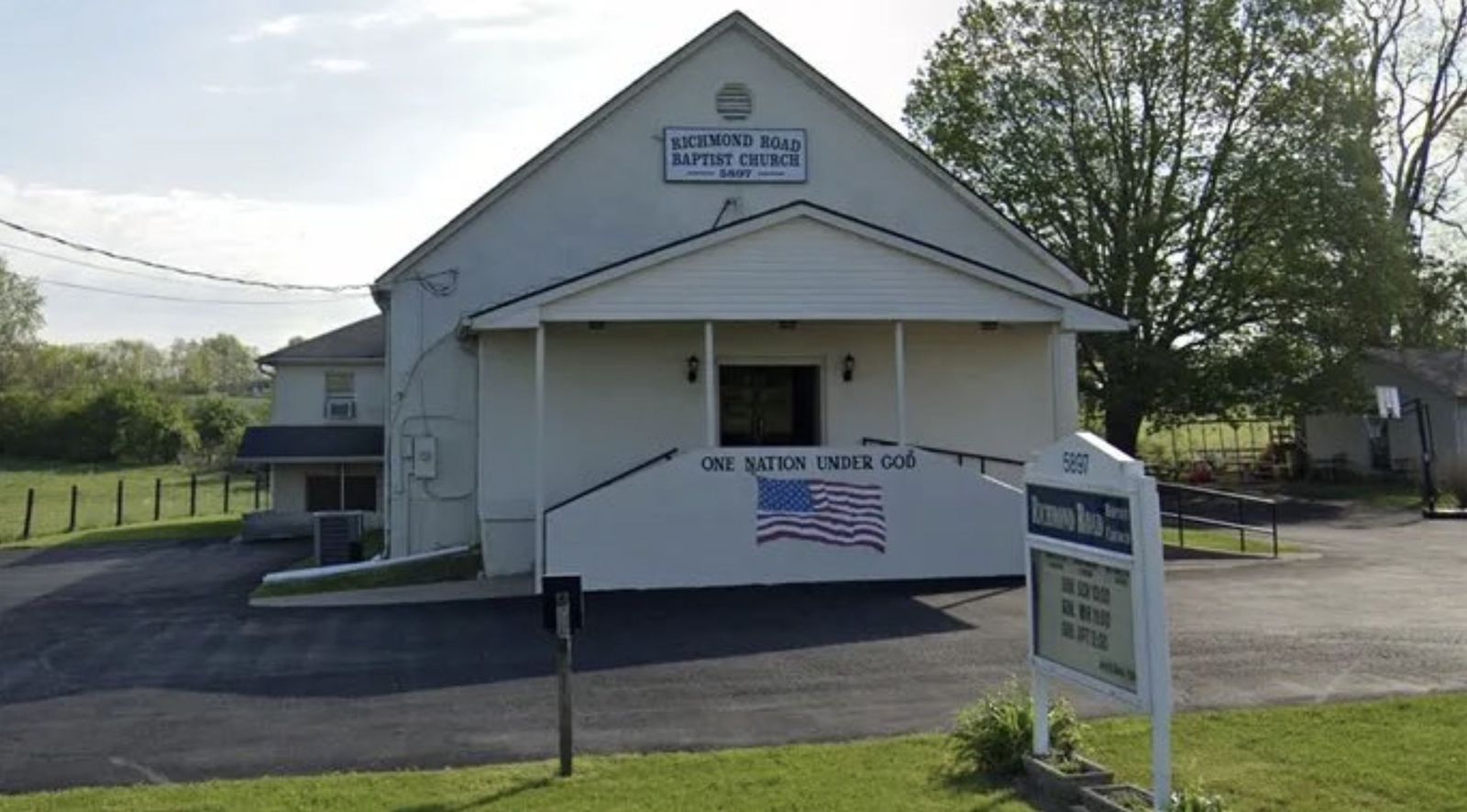 La iglesia donde se produjeron los asesinatos