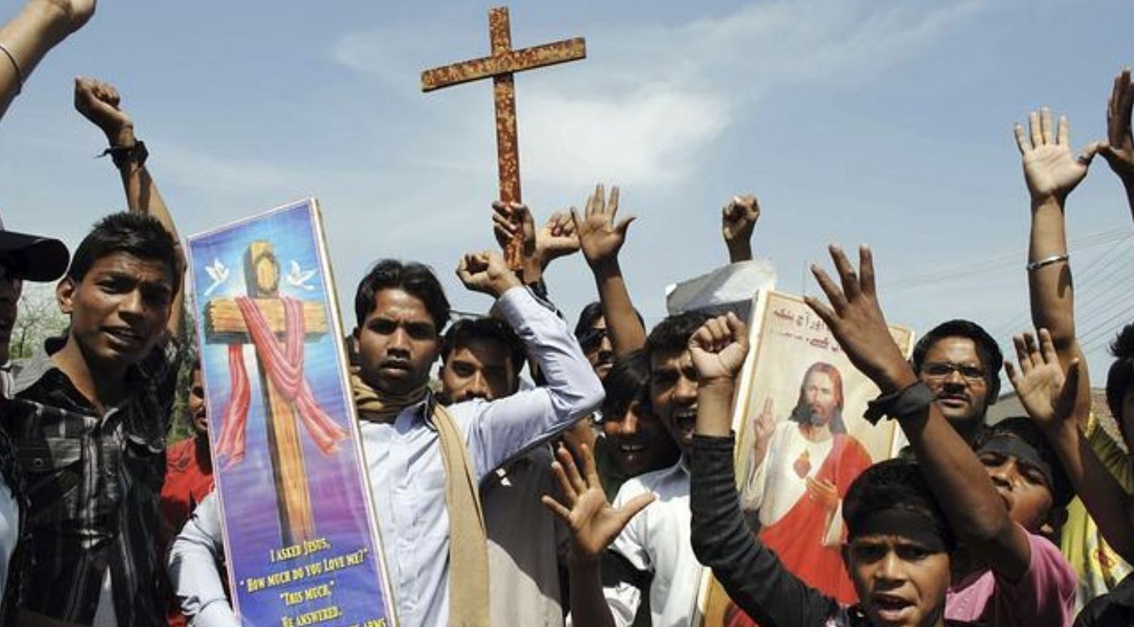 Protesta contra los ataques a cristianos en Pakistán