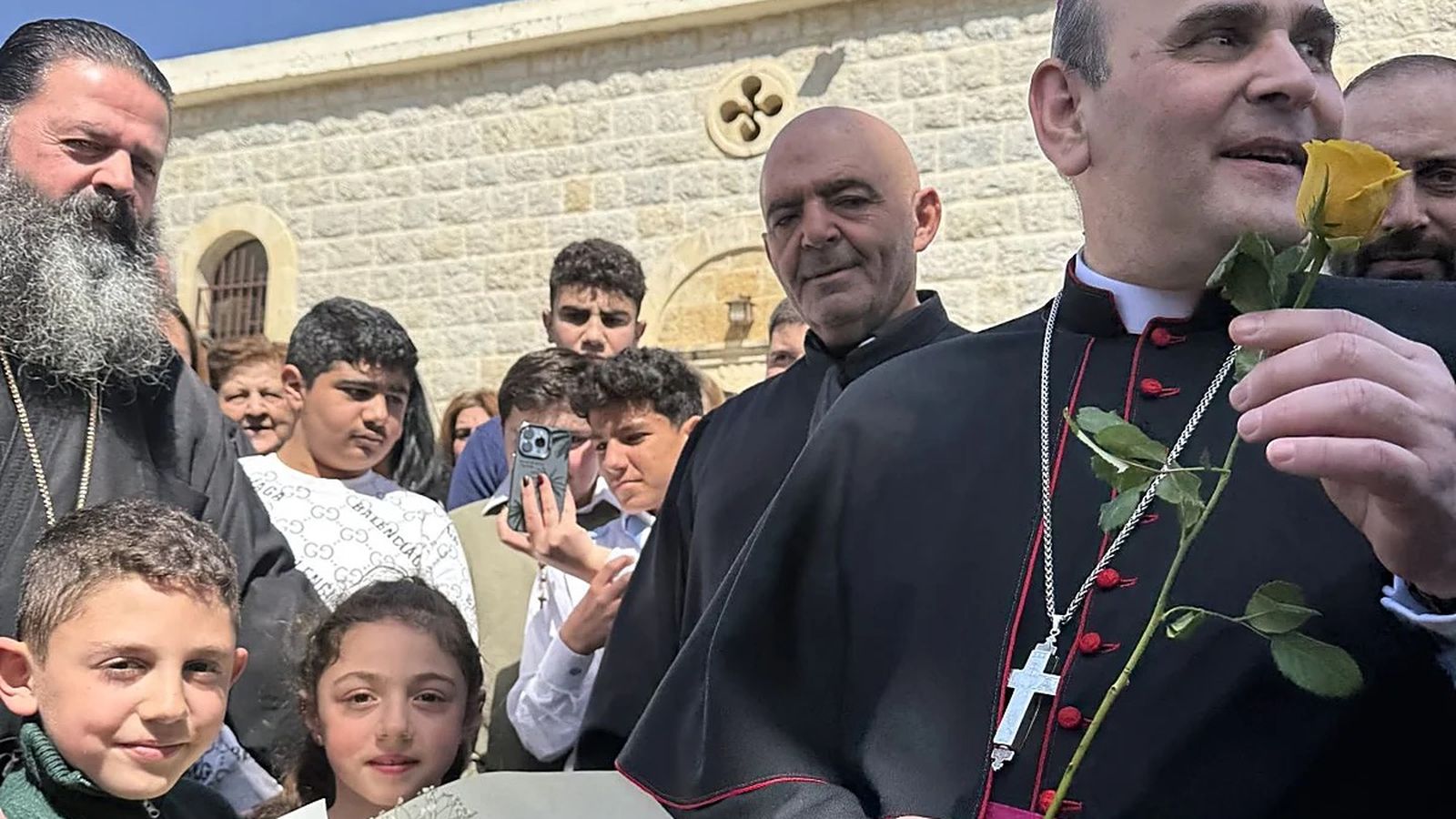 Monseñor Paolo Borgia, nuncio del Vaticano, en el Líbano