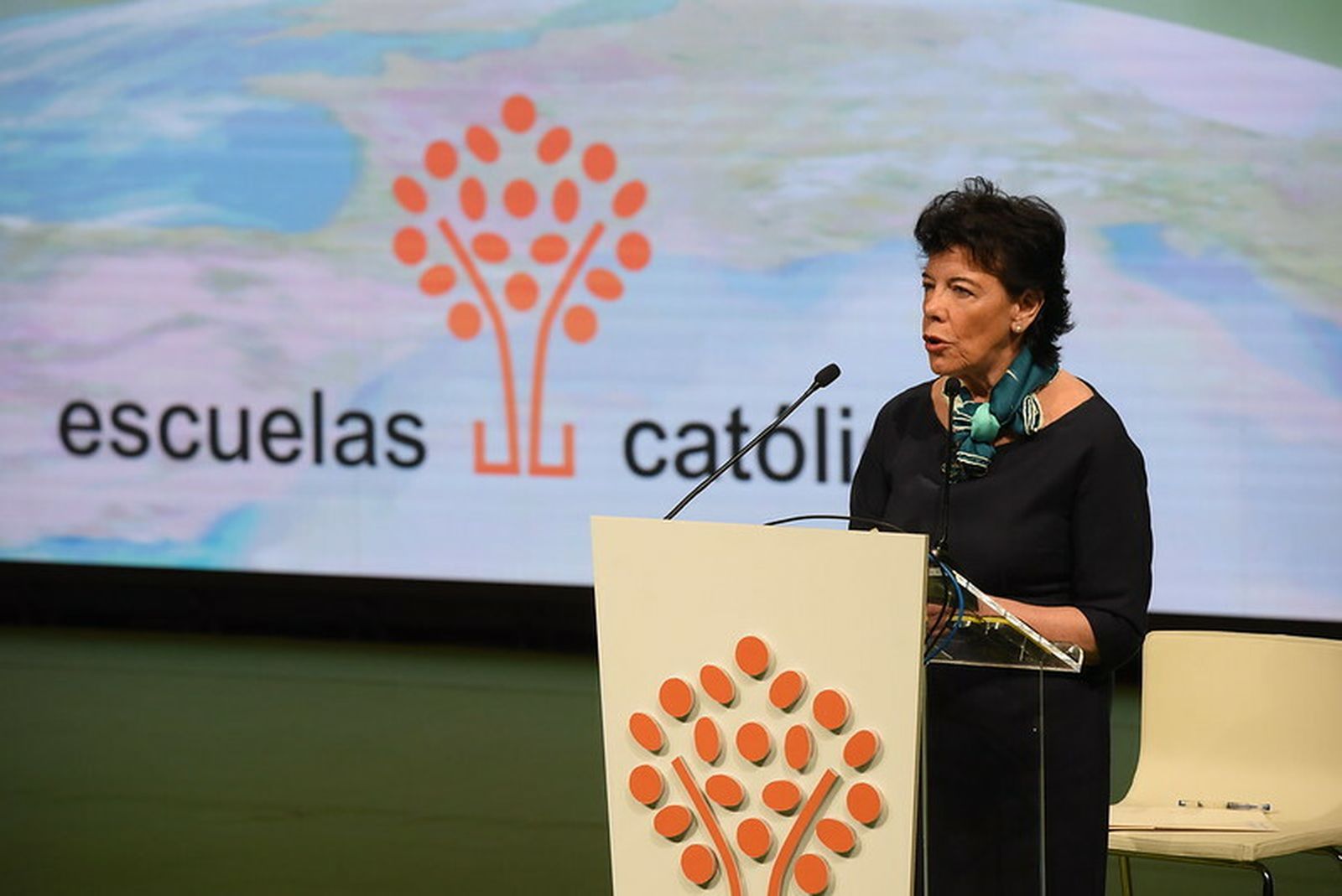 Isabel Celáa, en el congreso de Escuelas Católicas