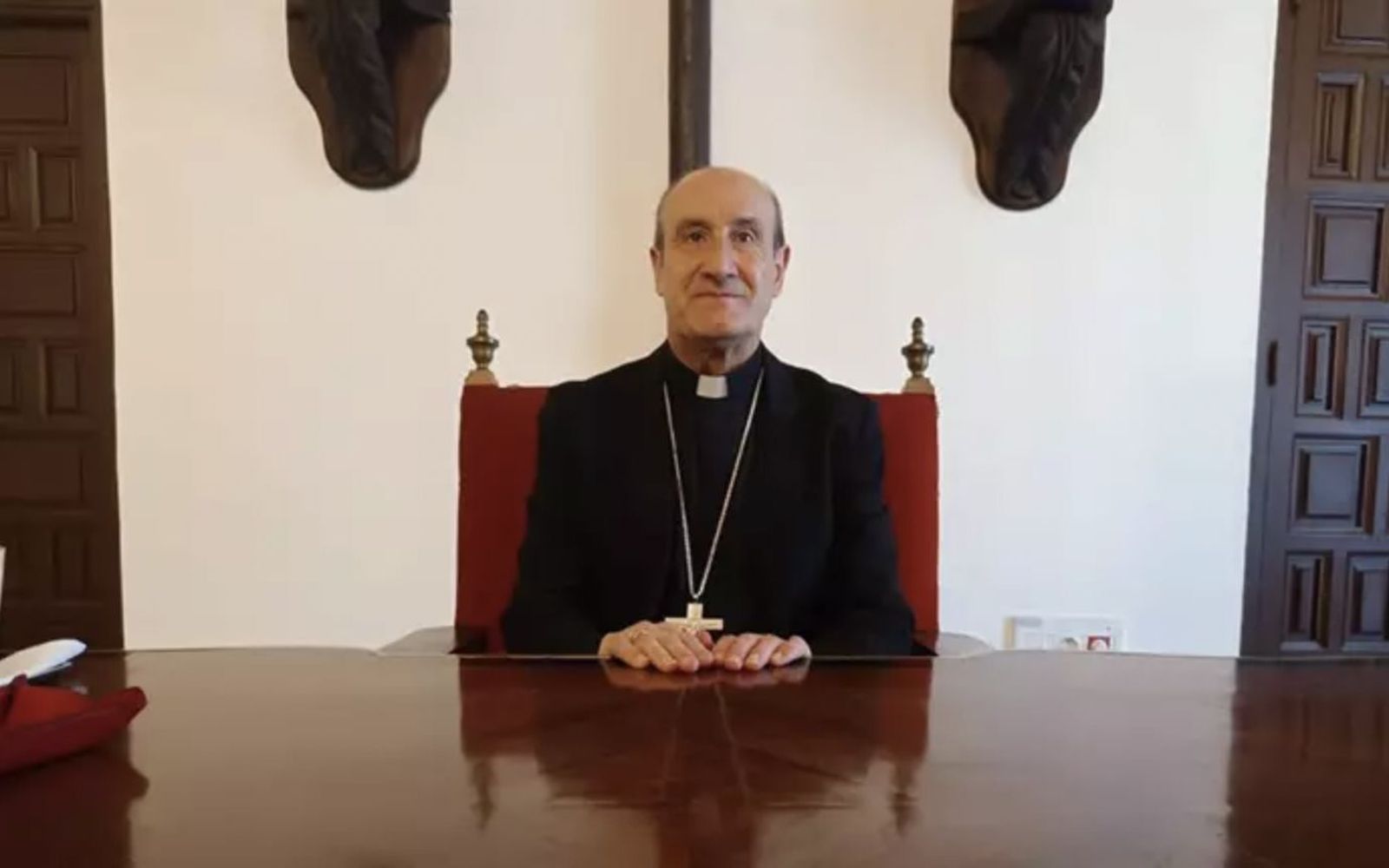 El obispo Jesús Fernández: