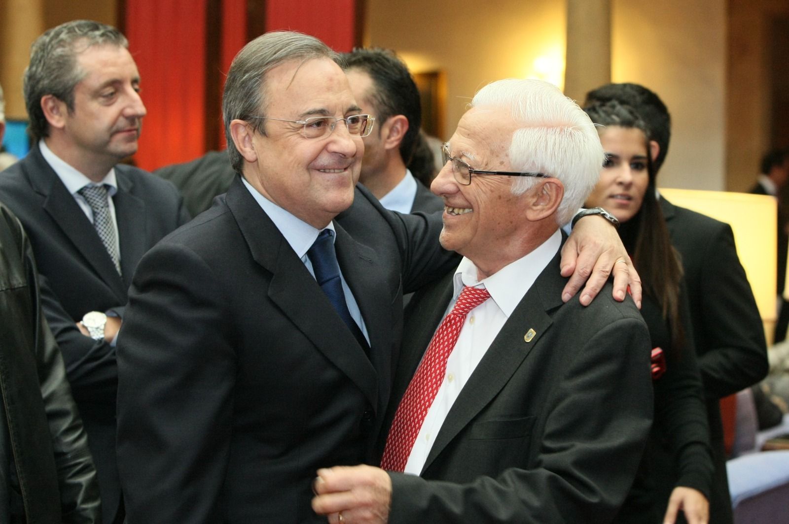 El padre Ángel, con Florentino Pérez, en una imagen de archivo