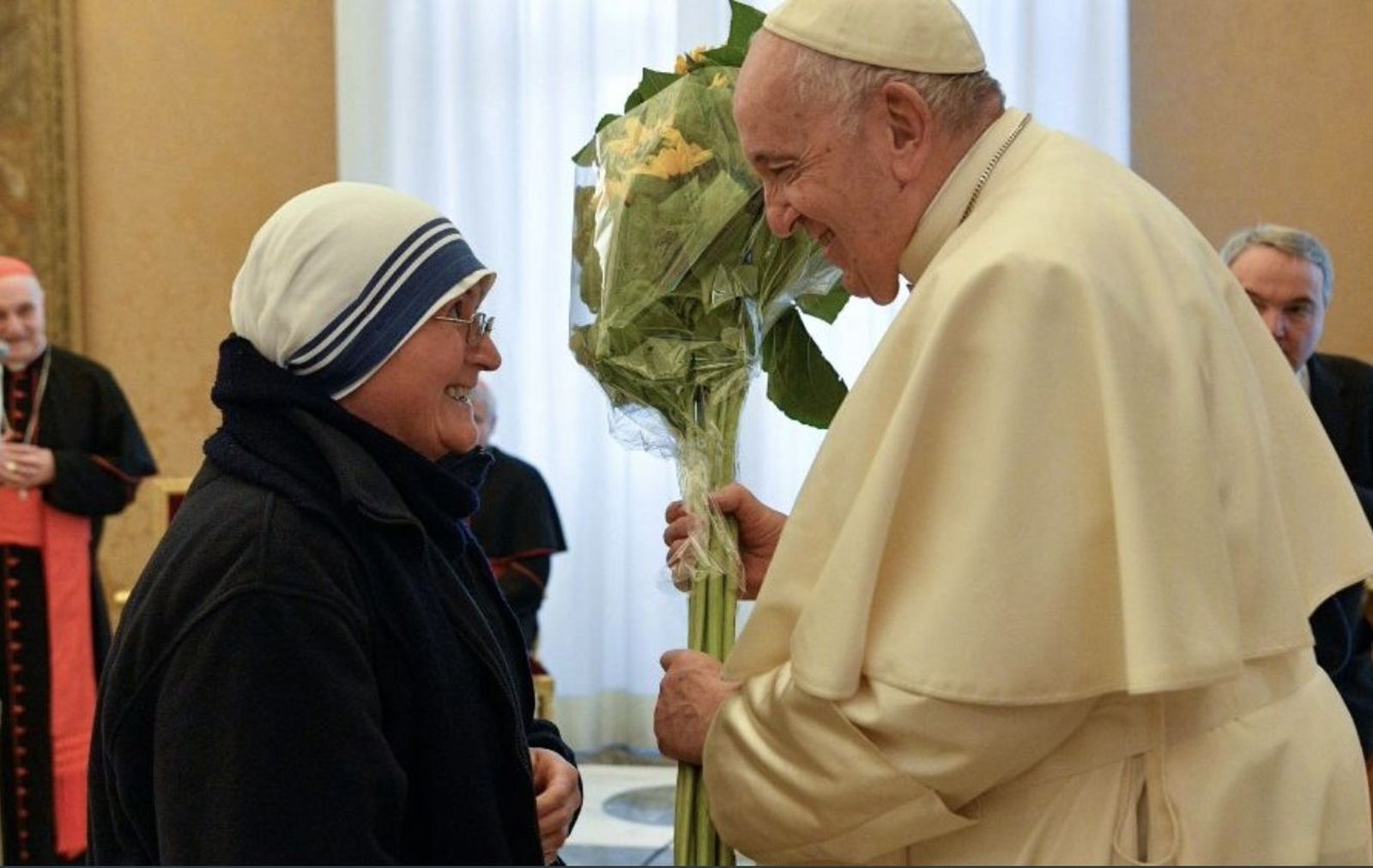 El Papa, en la audiencia a la delegación de los Premios Madre Teresa