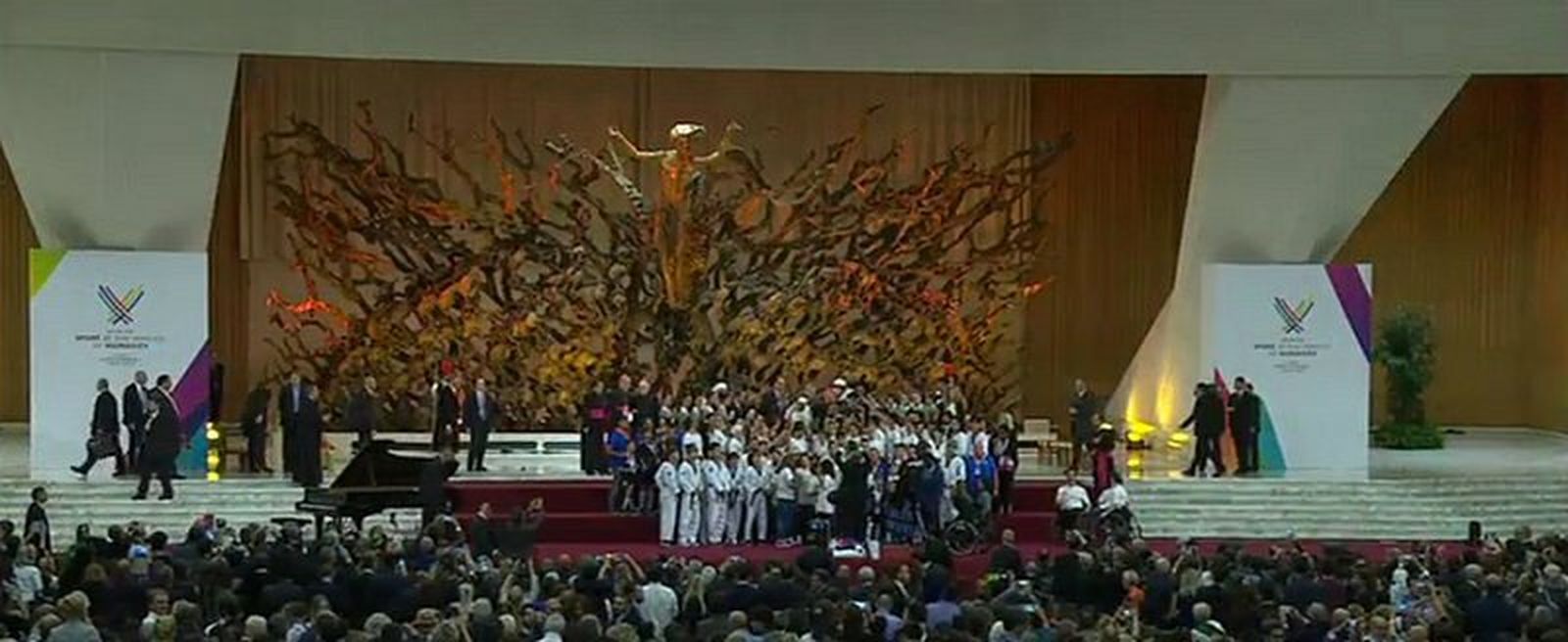 El Papa pide al mundo del deporte que "erradique toda forma de ...