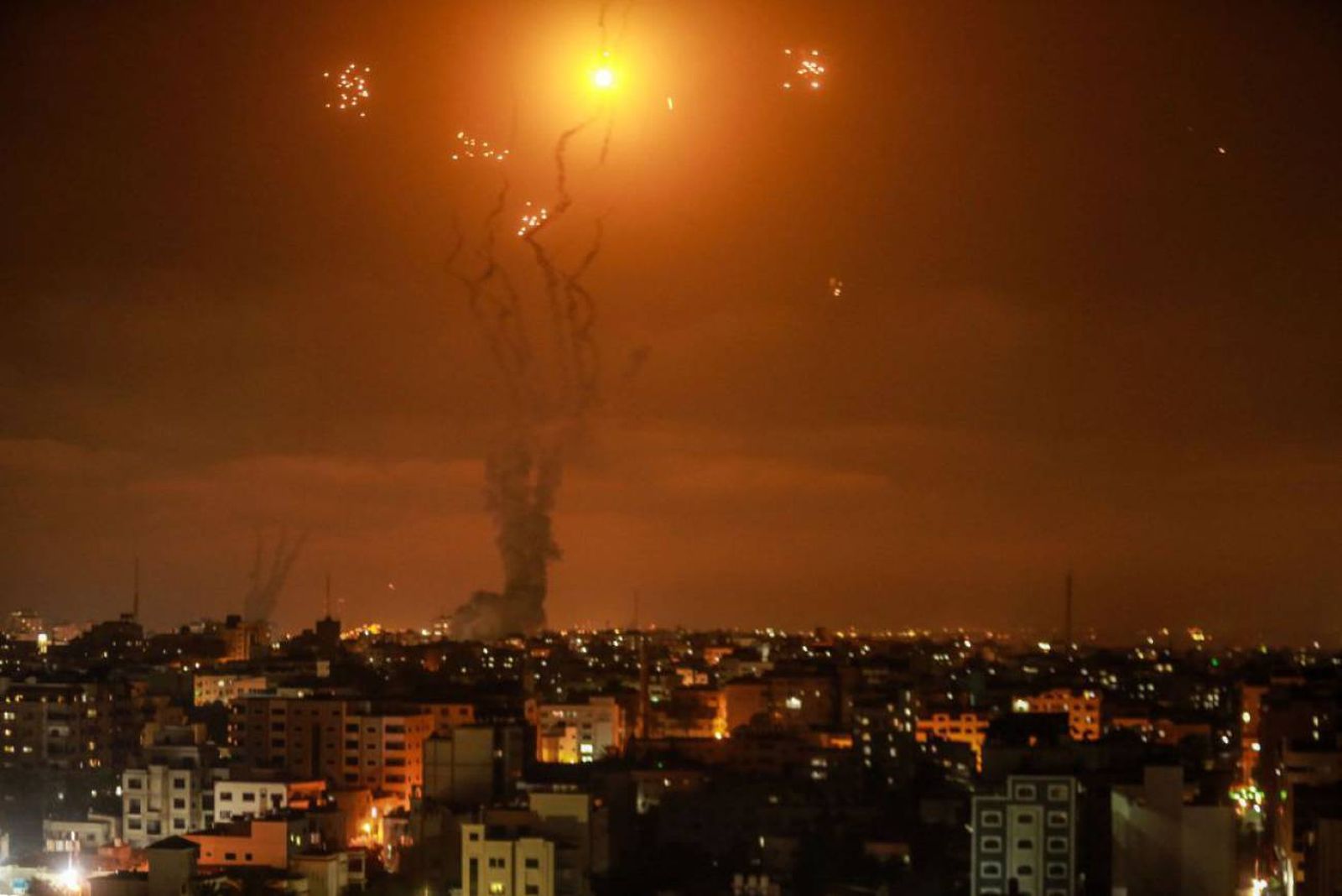Noche de bombardeos en Gaza