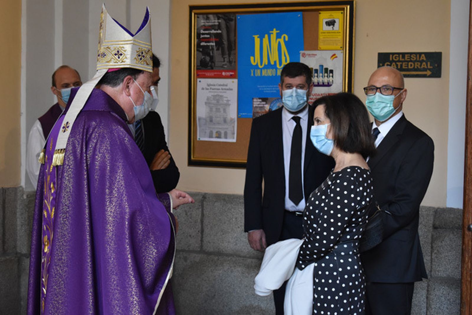 Juan del Río, con Margarita Robles, ministra de Defensa