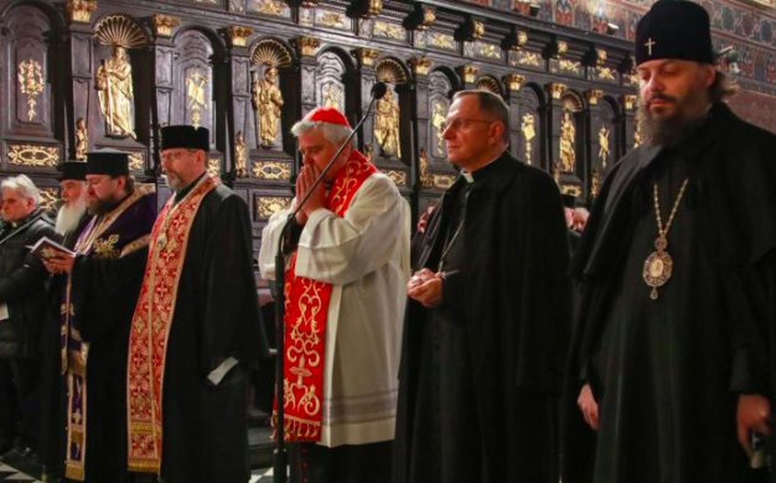 Oración ecuménica por la paz en Leópolis