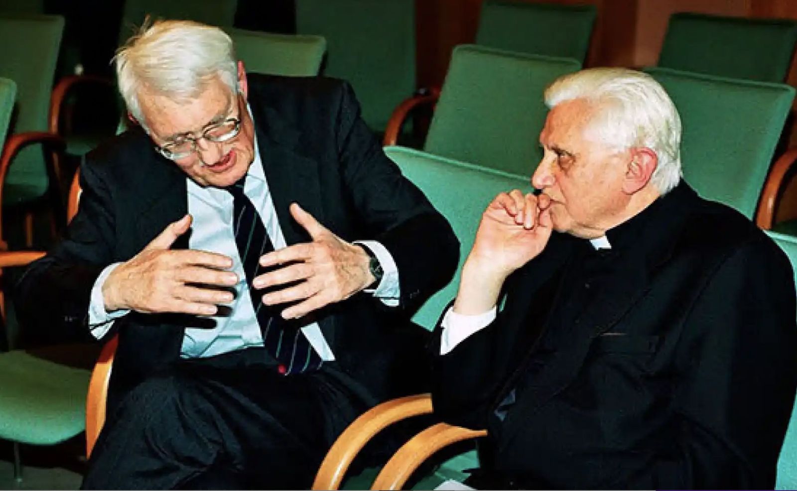 Habermas y Ratzinger durante el debate