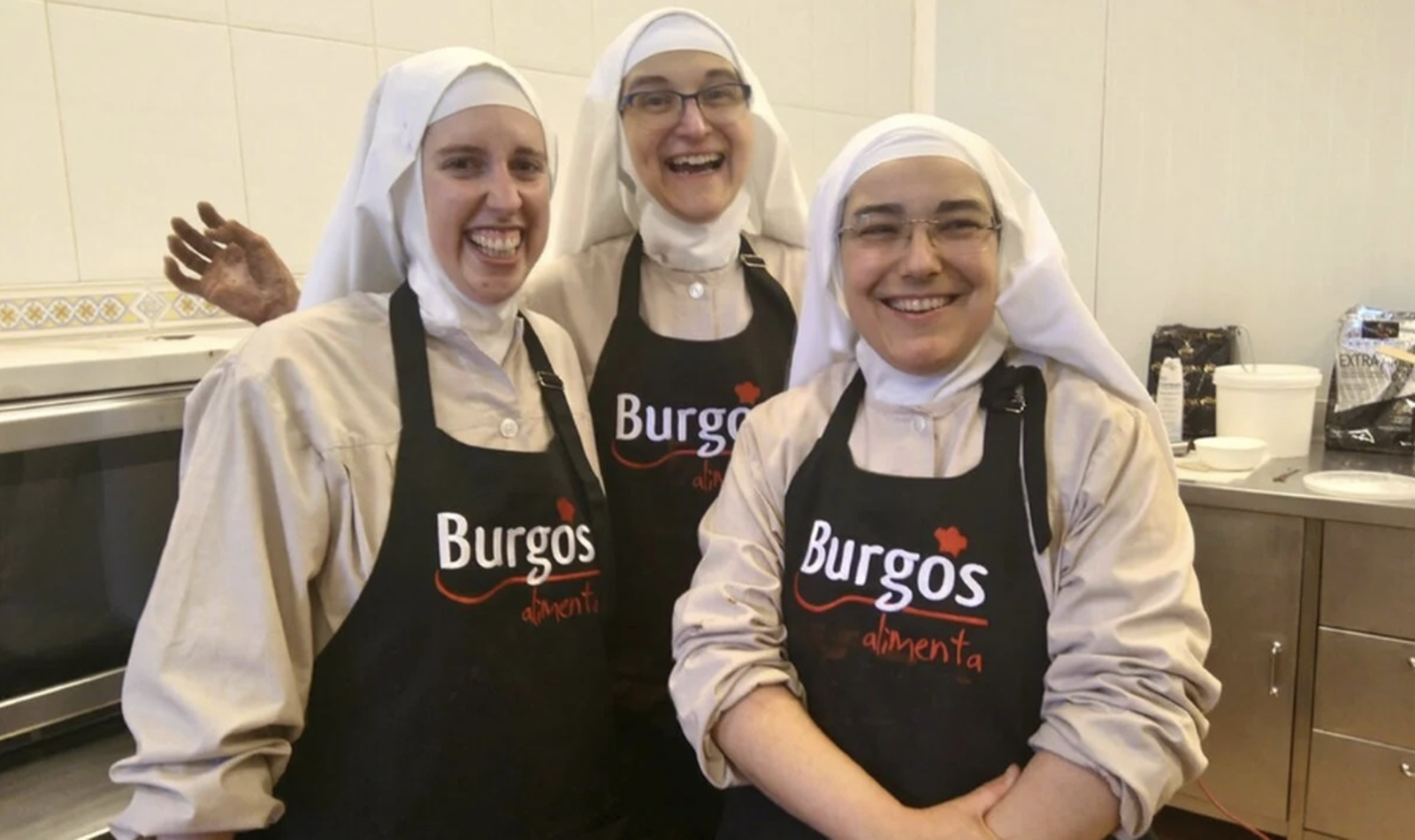 Sor Paz, en el centro; Sor Adriana a la derecha y Sor Sión a la izquierda