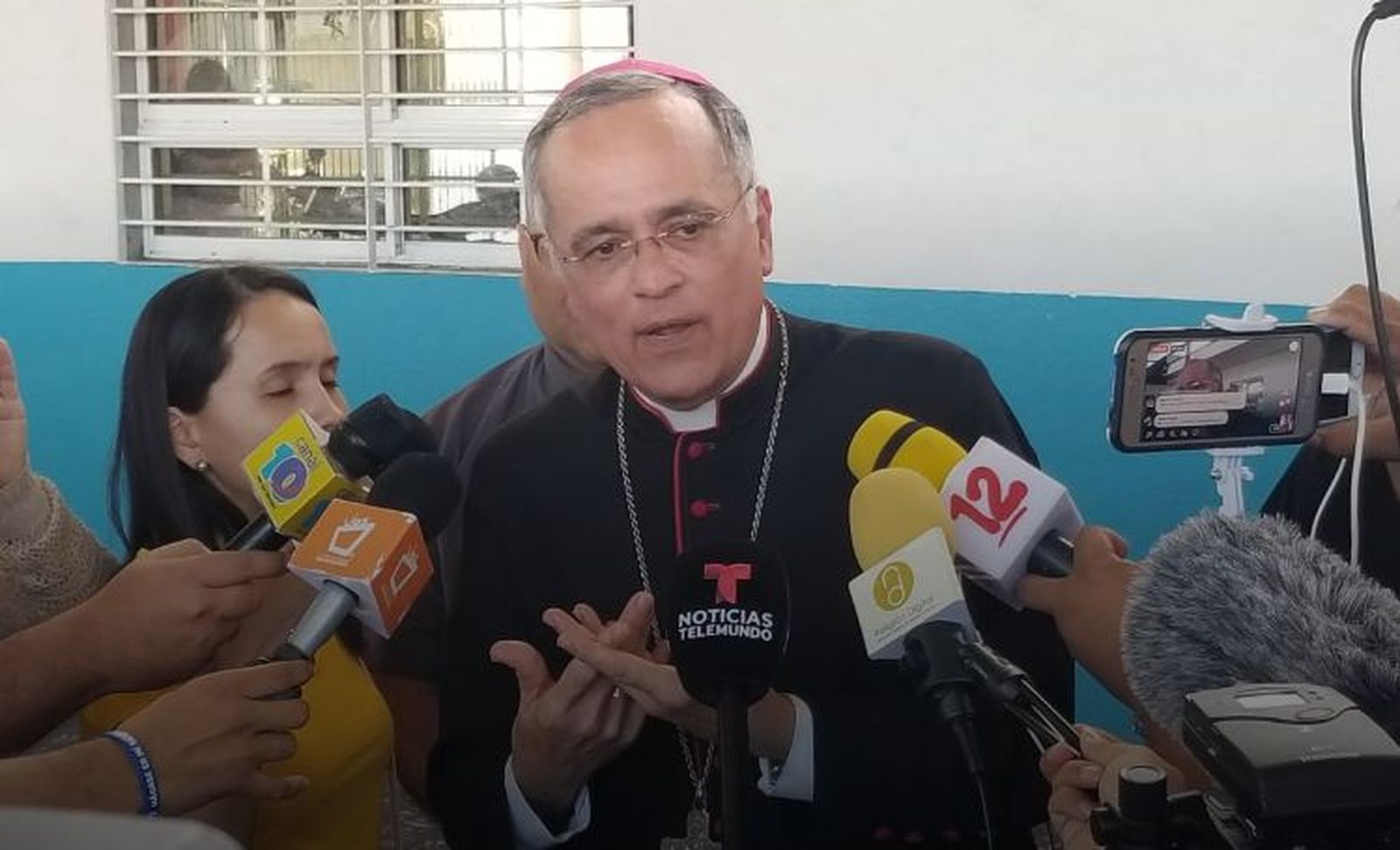 Monseñor Báez llama a los negociadores de la mesa a que depongan todo interés que no sea el bienestar de todos los nicaragüenses