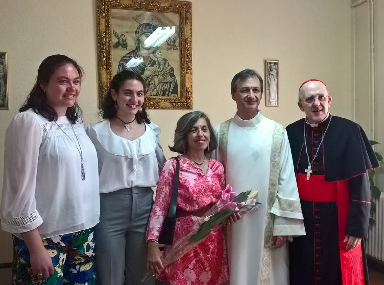 Joaquín con Rosina y sus hijas