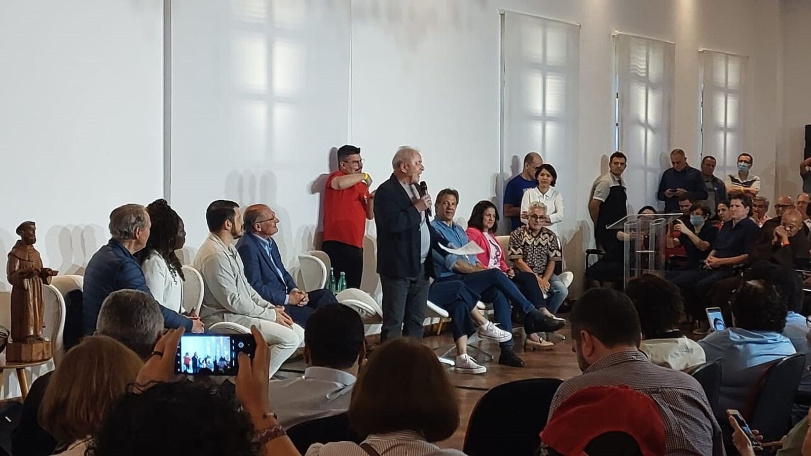 Lula con sacerdotes y religiosas en São Paulo