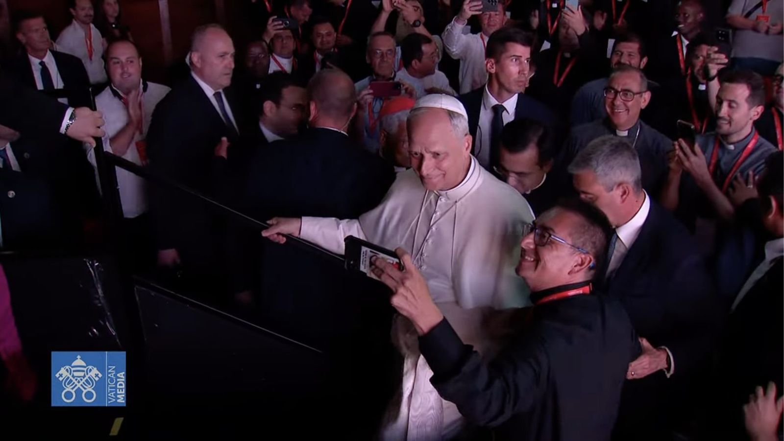 El Papa llega al auditorio para el Encuentro Sacerdotal