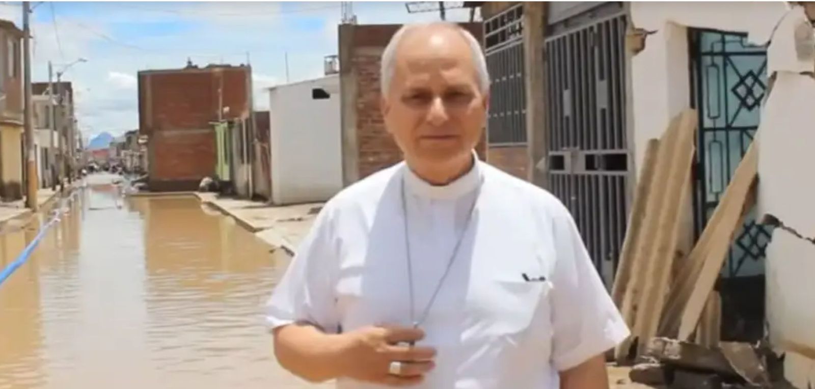 "Un Papa no se juzga por sus palabras, sino por transformar las estructuras de poder en servicio" (H.Küng)