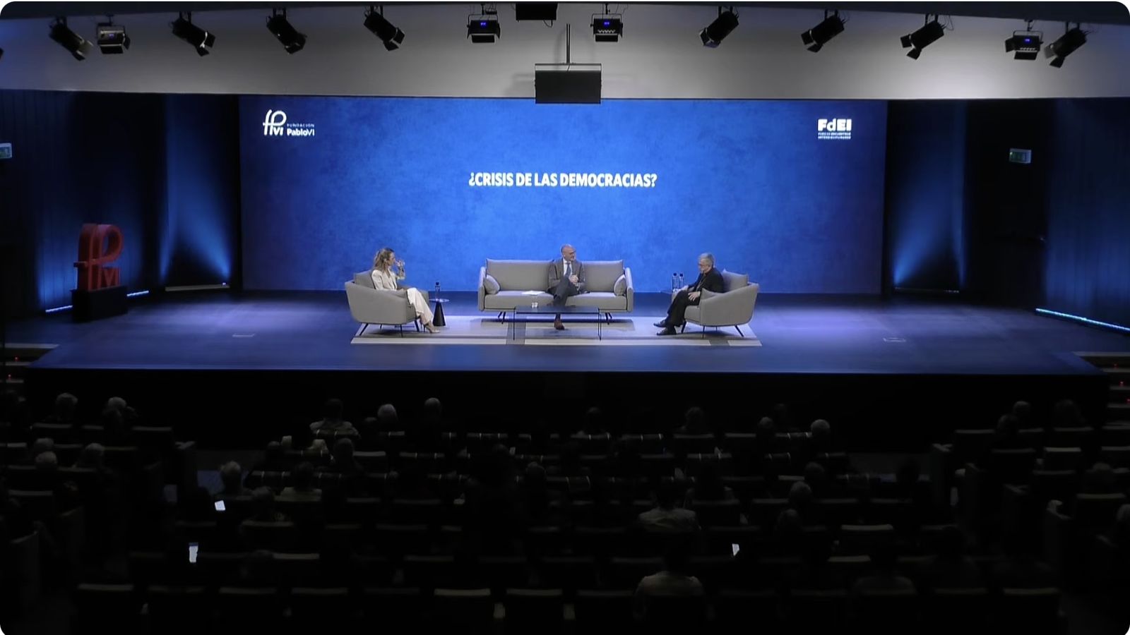 Cayetana Álvarez de Toledo y Luis Argüello