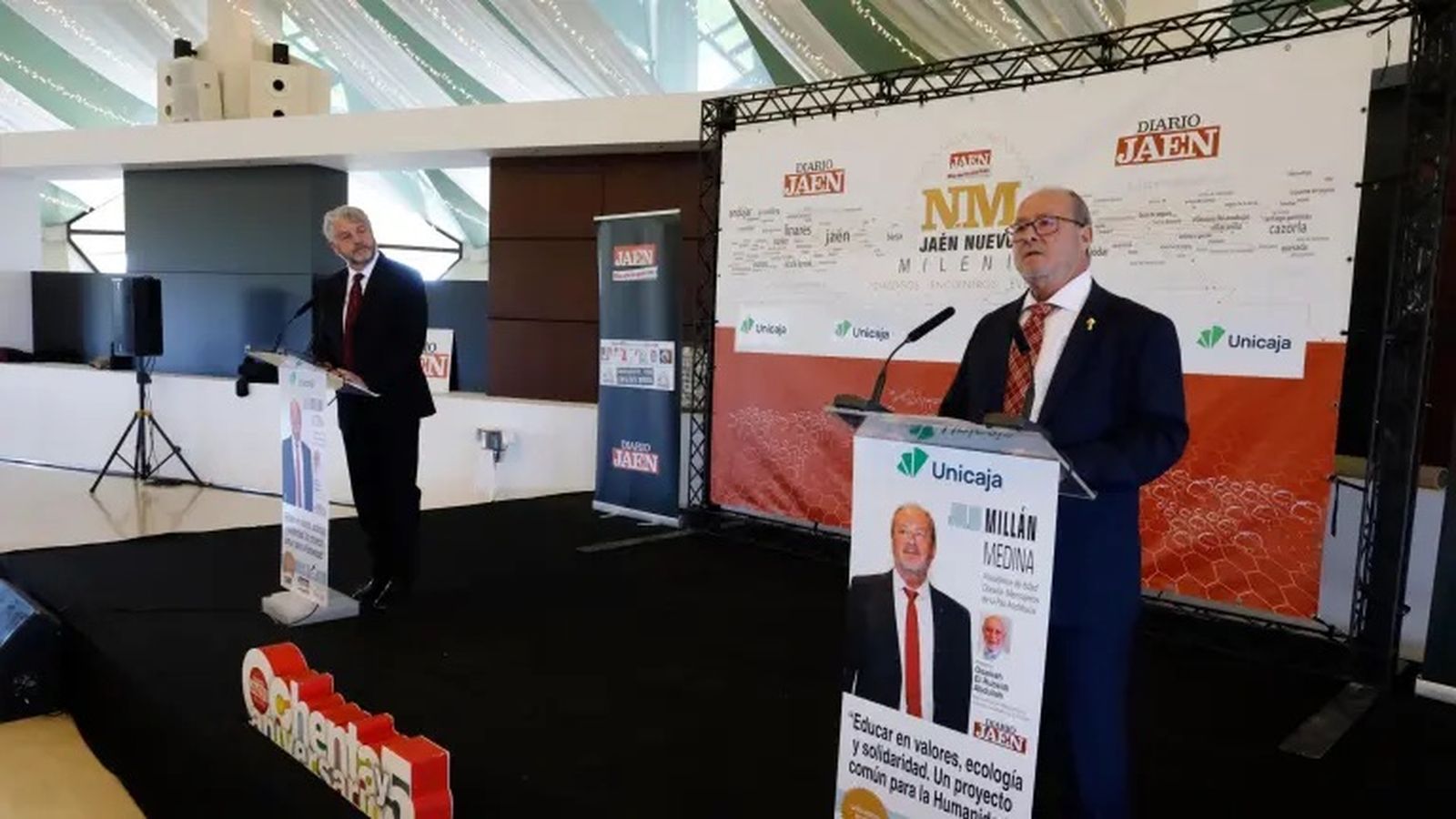 El director de Diario JAÉN, Juan Espejo, y el presidente de Edad Dorada-Mensajeros de la Paz, Julio Millán