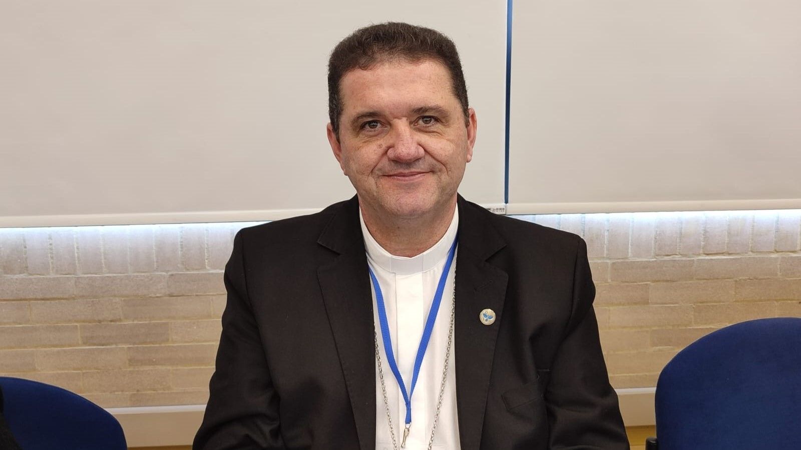 Mons. Dirceu de Oliveira Medeiros