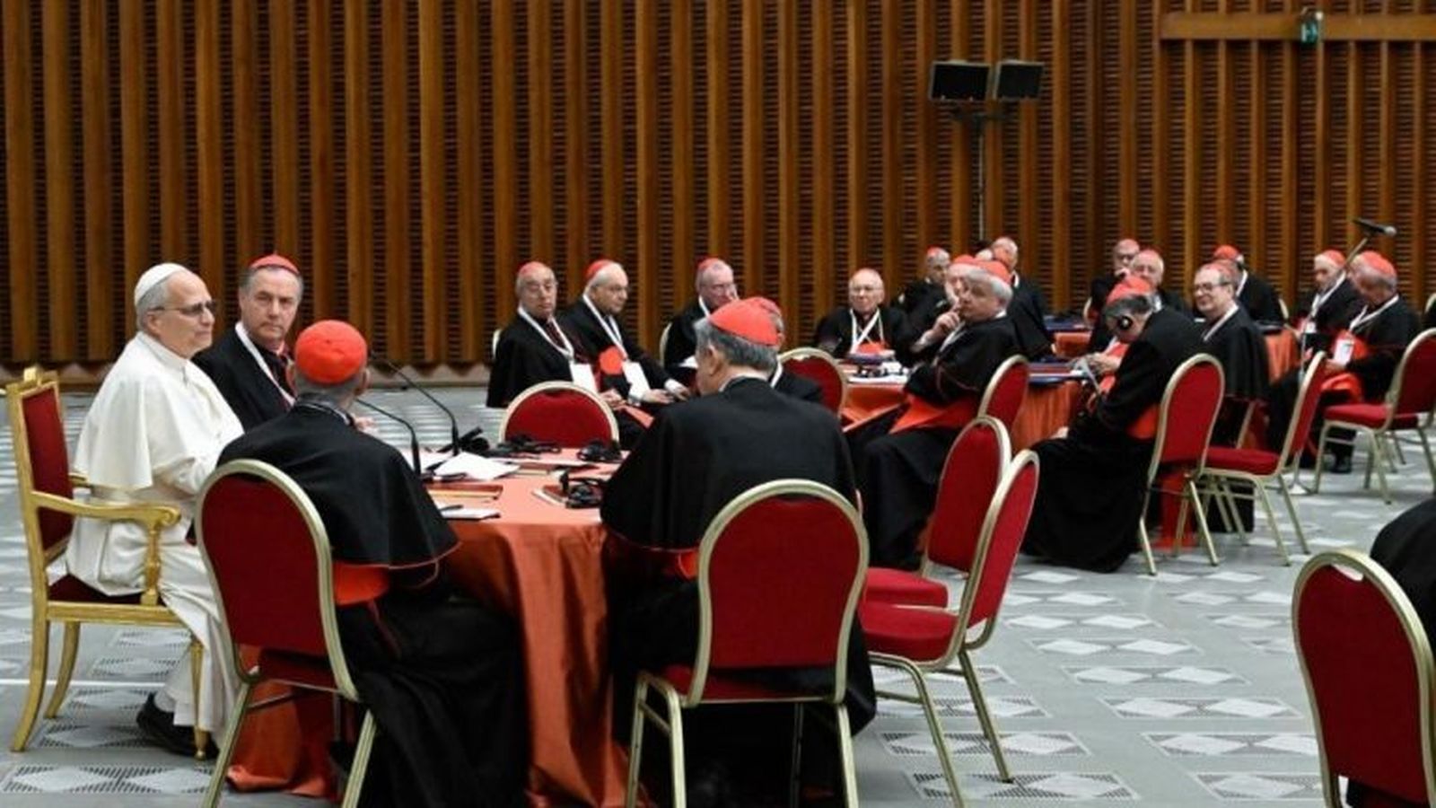 Consistorio extraordinario de cardenales en el Aula Pablo VI.