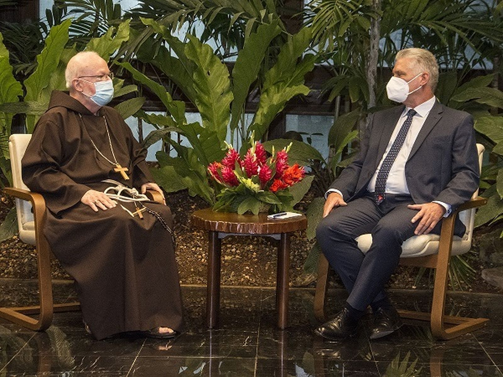 O'Malley se reúne con Díaz Canel durante su visita a Cuba