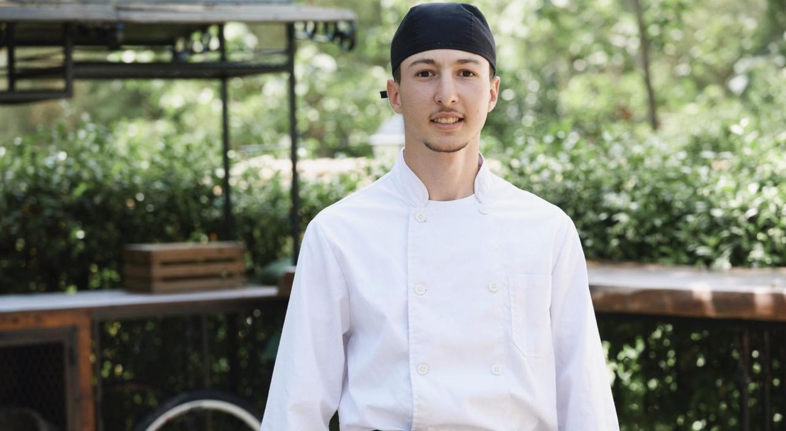 Abdallah es uno de los alumnos de la escuela de cocina de Villa Retiro, en Xerta