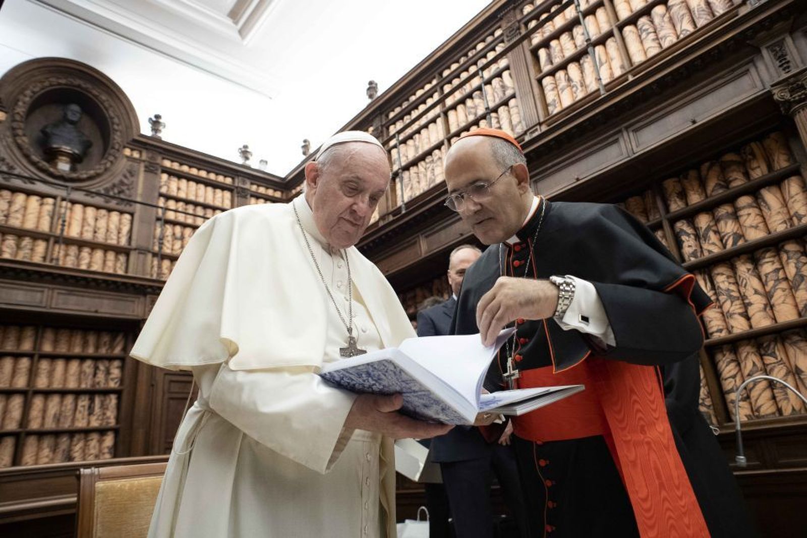 Francisco, con el cardenal Tolentino