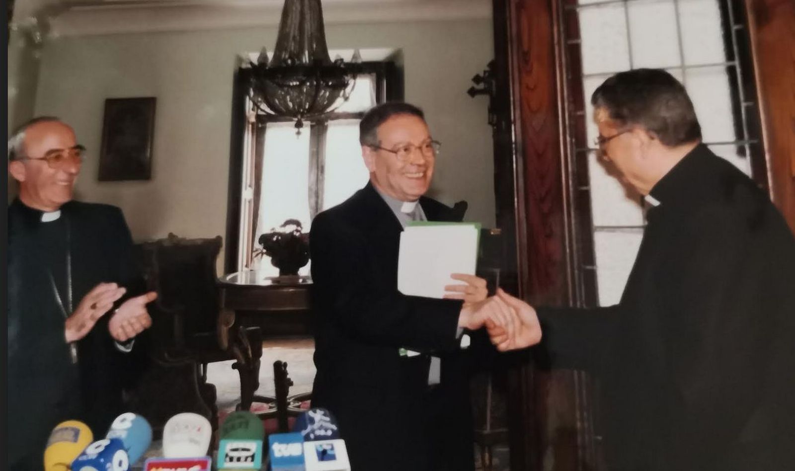 Don Gabino, con Atilano Rodríguez (izqda)