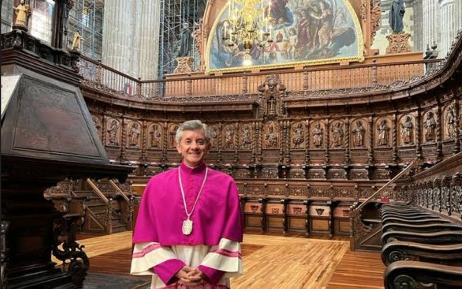Ricardo Valenzuela, deán de la catedral de México