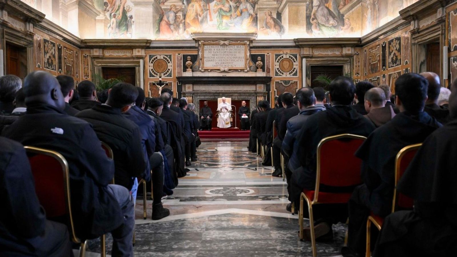 Audiencia a los participantes del curso de la Penitenciaría Apostólica.jpg