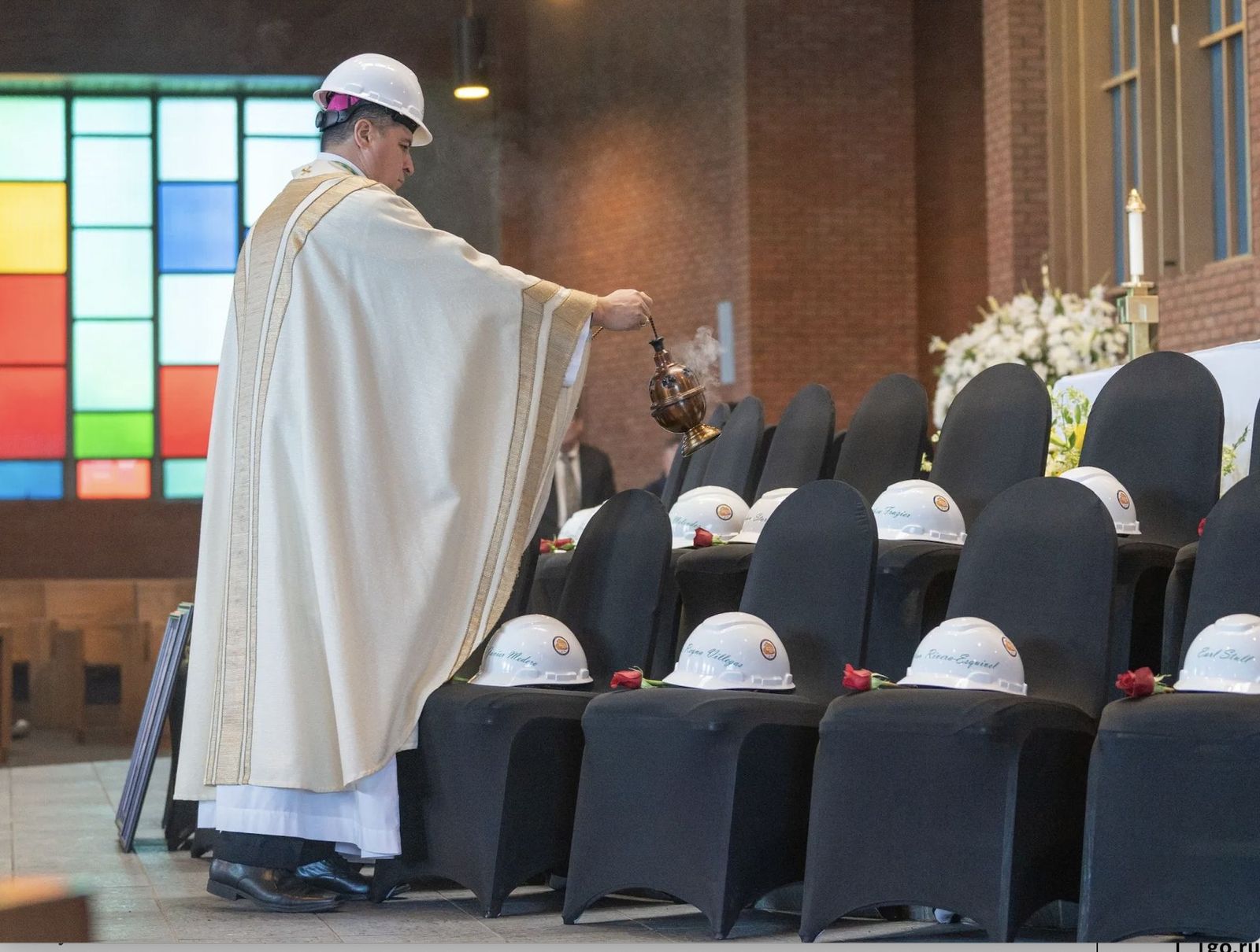 Evelio, el obispo obrero que llegó a Estados Unidos como inmigrante ilegal