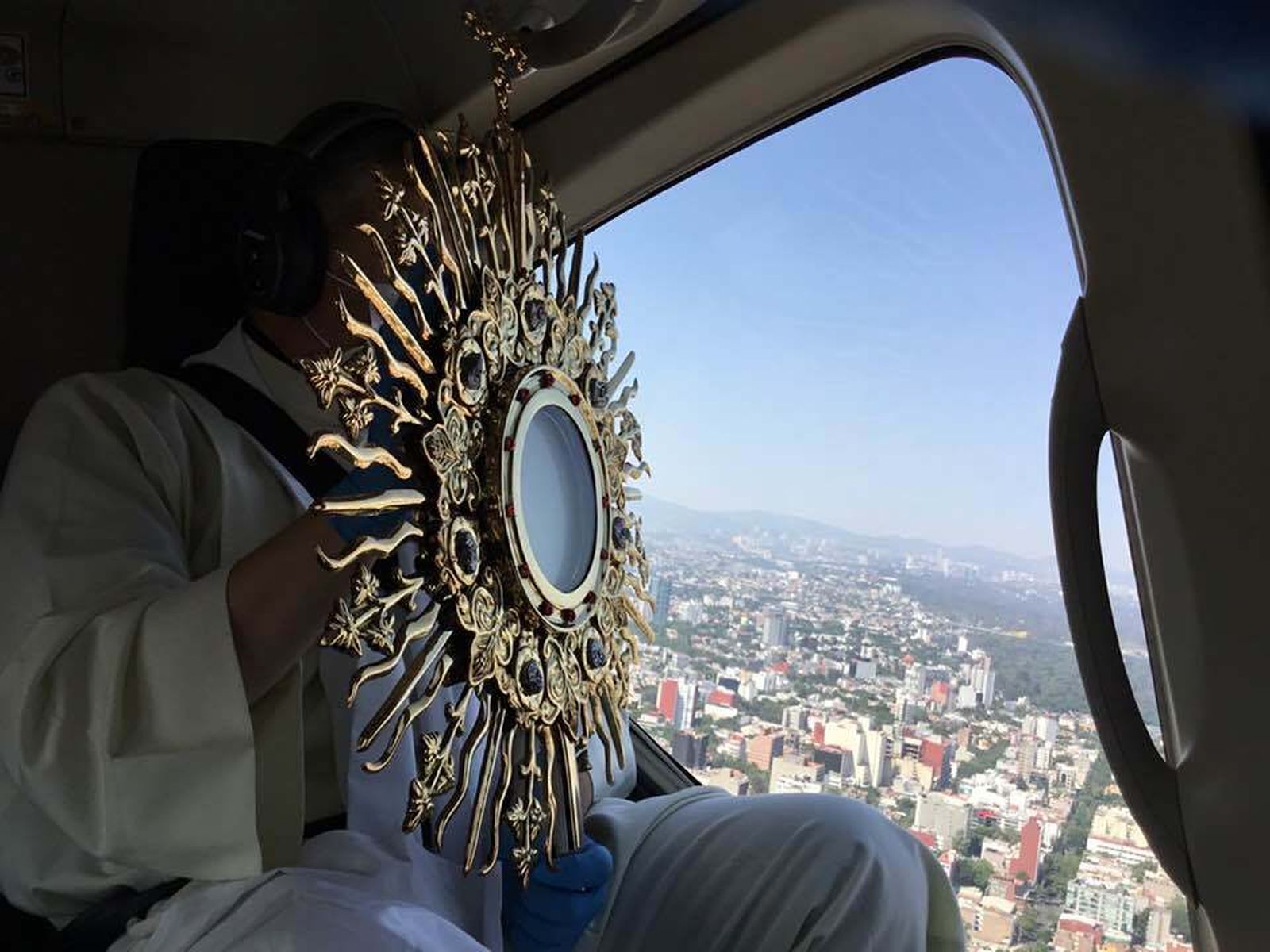 “Si Jesús caminara entre nosotros, se subiría a un helicóptero”