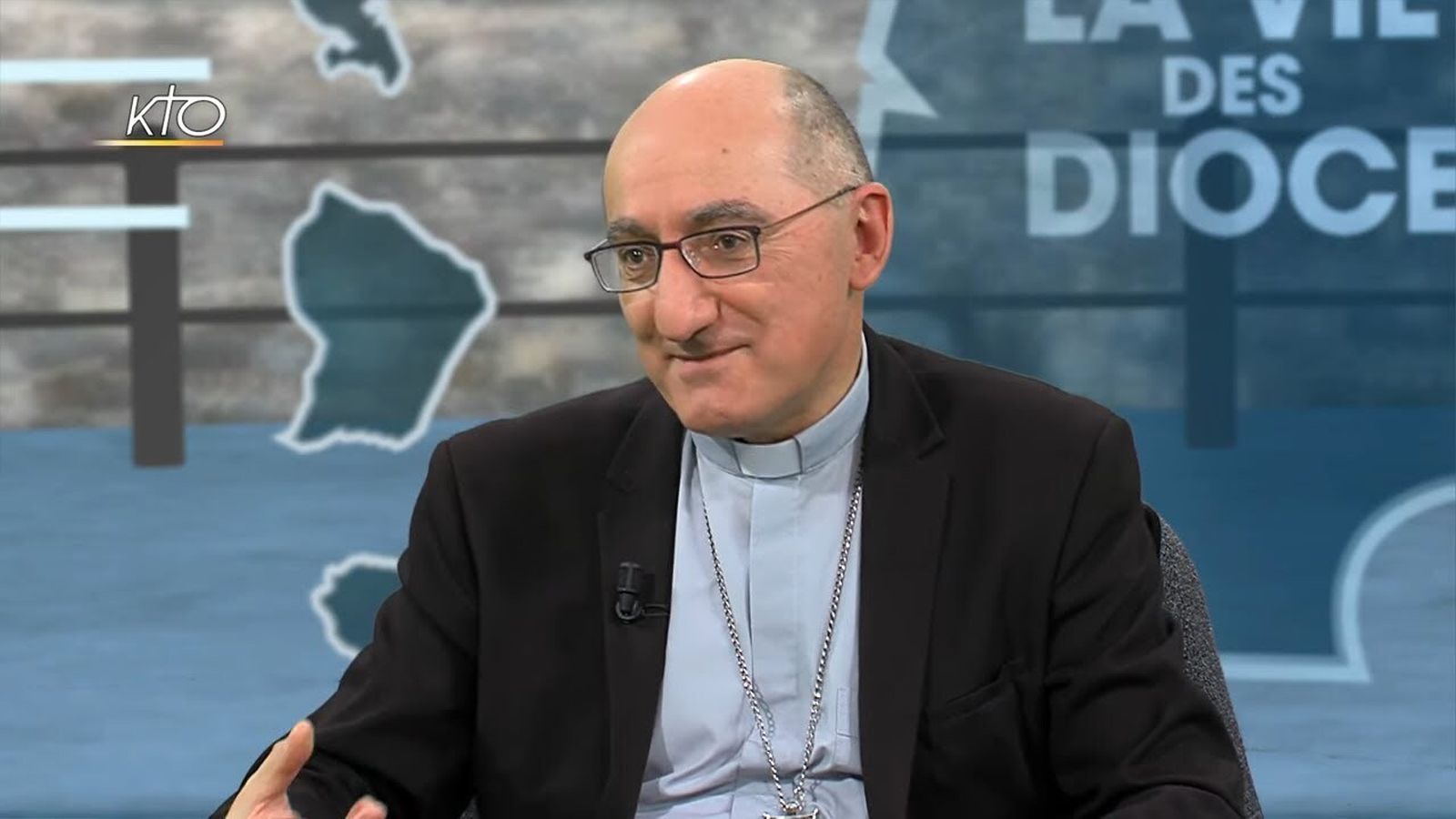 El arzobispo de Sens-Auxerre, Hervé Giraud