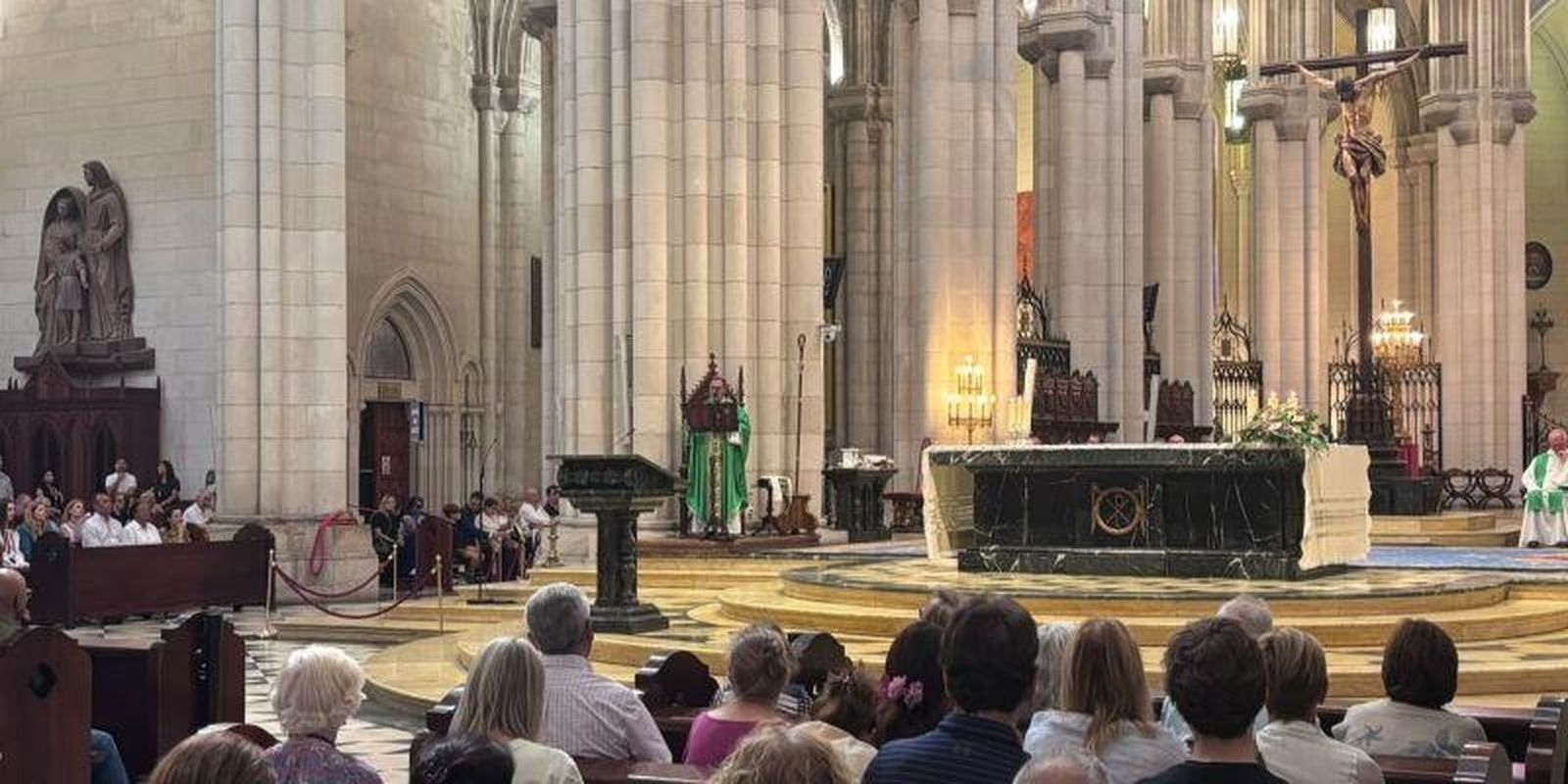 La Iglesia de Madrid celebra la Jornada del Migrante y del Refugiado en la catedral de la Almudena