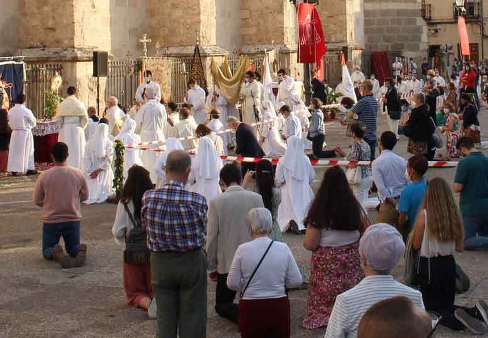 Reig, en procesión en la calle el Día del Corpus