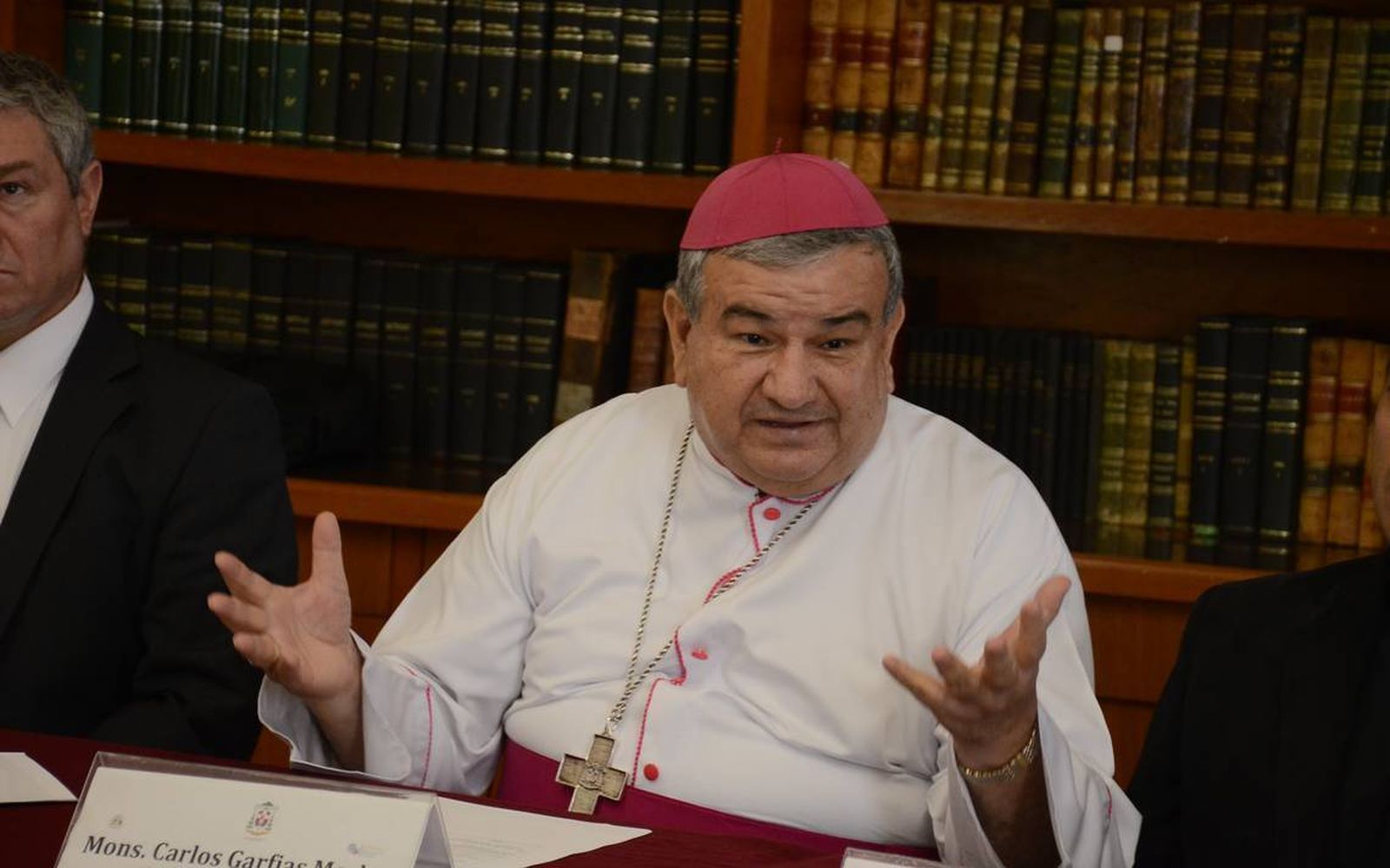 “El narco sí controla partes de México”: informarán obispos al Papa