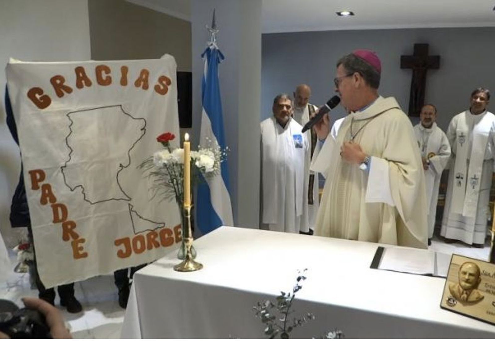 García Cuerva en Río Gallegos: "Fui bautizado como obispo por ustedes"