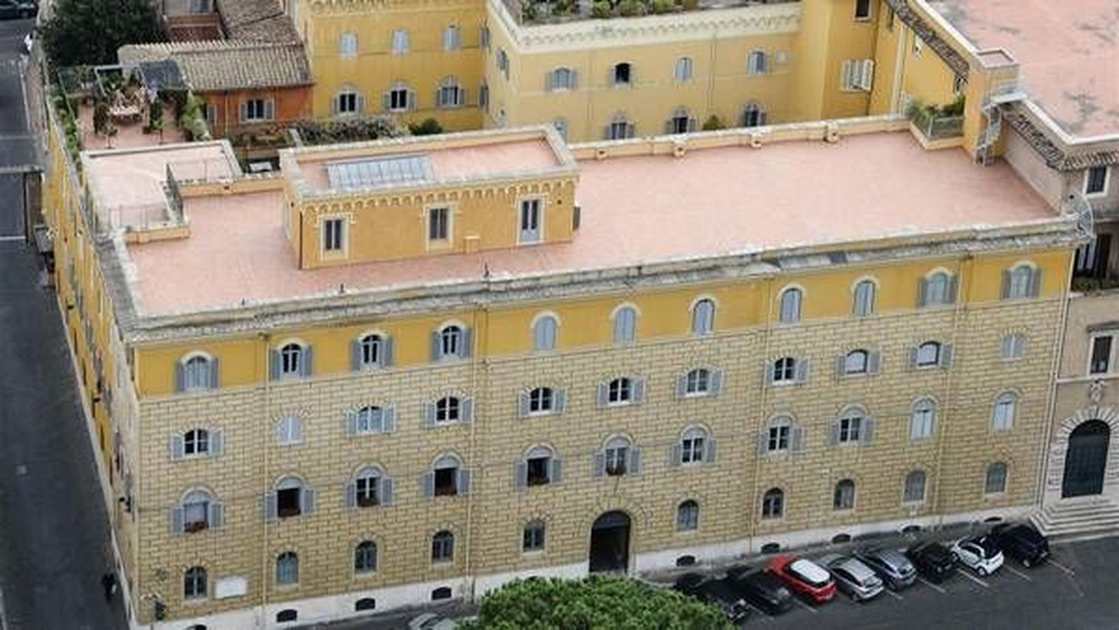 El polémico ático de Bertone