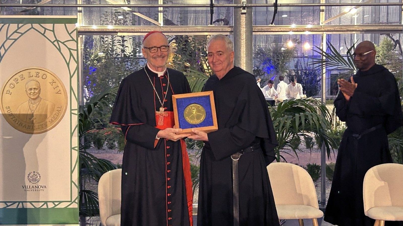 El cardenal Michael Czerny ha sido galardonado con la medalla 'Papa León XIV' 2026 a la sostenibilidad